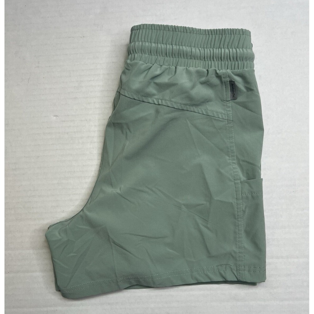Avalanche Outdoor Supply Company Sage Green Women's Shorts‎ - Size Small